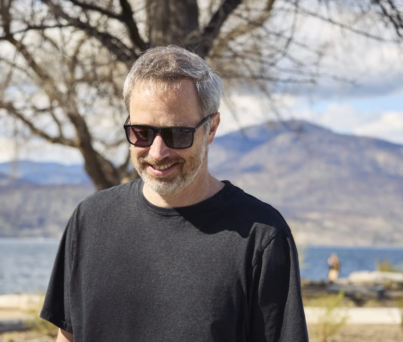 Professional Tinder Photography - Hiilite Photography - Waterfront Park Kelowna