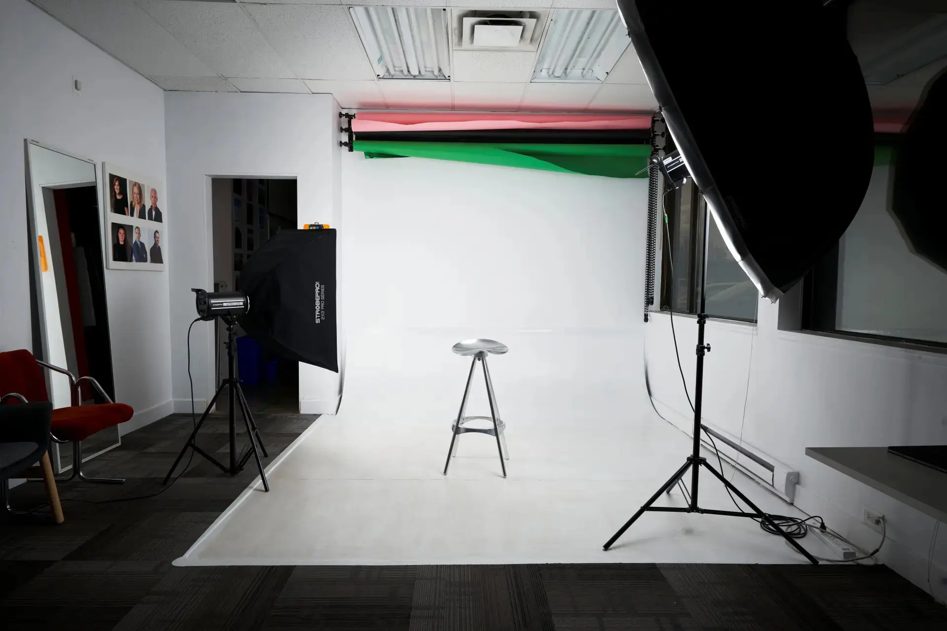 Kelowna Photographer - Photography studio near me - Photo studio rental